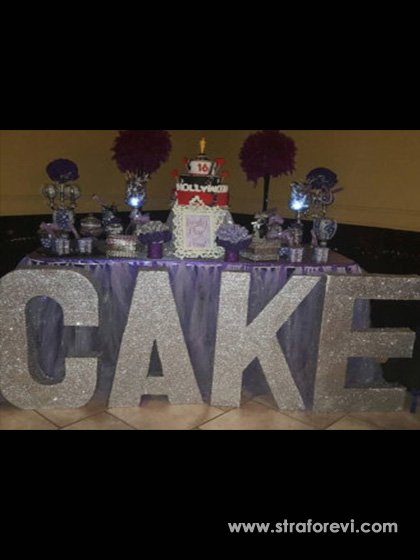 düğün nişan organizasyonları için sahne dekorları